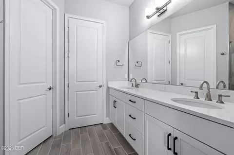 Bath - 13 Regency Rd, Ormond Beach, FL 32174 photo 1 of 6