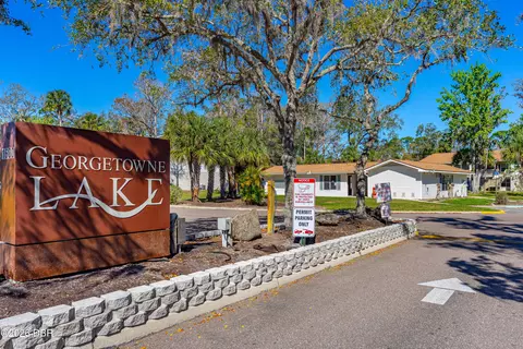 1600 Big Tree Rd, Daytona Beach, FL 32119