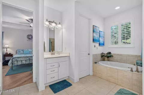 Bath - 380 Chesham St, Ormond Beach, FL 32174 photo 2 of 3
