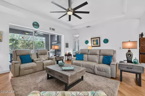 Living - 380 Chesham St, Ormond Beach, FL 32174 photo 2 of 4