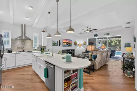 Kitchen - 380 Chesham St, Ormond Beach, FL 32174 photo 1 of 8