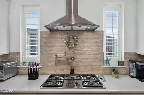 Kitchen - 380 Chesham St, Ormond Beach, FL 32174 photo 7 of 8