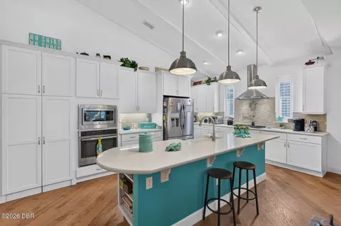 Kitchen - 380 Chesham St, Ormond Beach, FL 32174 photo 2 of 8