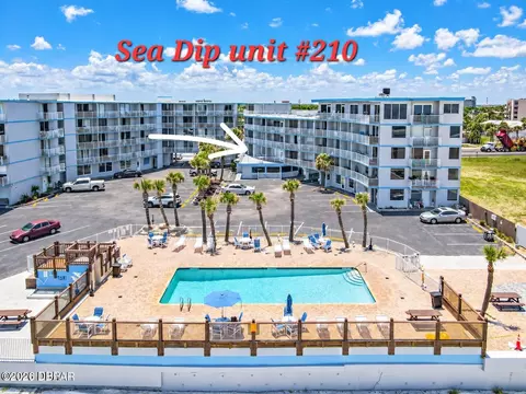 1233 S Atlantic Ave, Daytona Beach, FL 32118