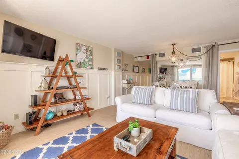 Living - 1575 Ocean Shore Blvd, Ormond Beach, FL 32176 photo 3 of 4