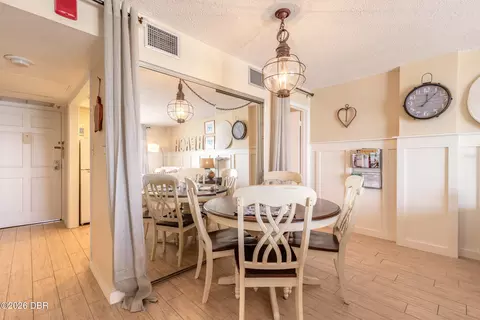Dining - 1575 Ocean Shore Blvd, Ormond Beach, FL 32176 photo 2 of 5