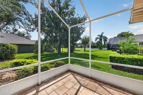 Exterior - 911 Brookridge Ln, Ormond Beach, FL 32174 photo 5 of 10
