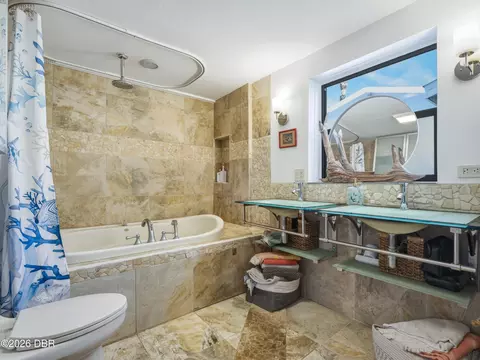 Bath - 125 Dixwood Ave, Edgewater, FL 32132 photo 2 of 6