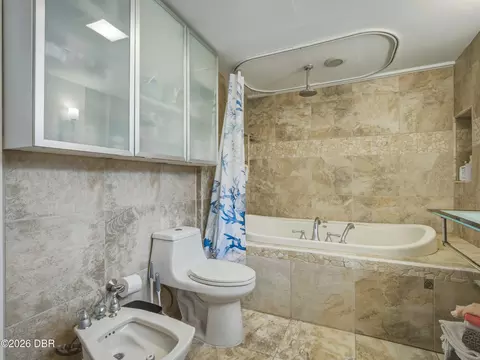 Bath - 125 Dixwood Ave, Edgewater, FL 32132 photo 1 of 6