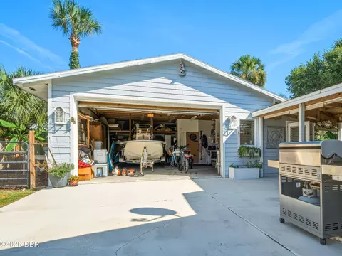 Exterior - 125 Dixwood Ave, Edgewater, FL 32132 photo 17 of 18