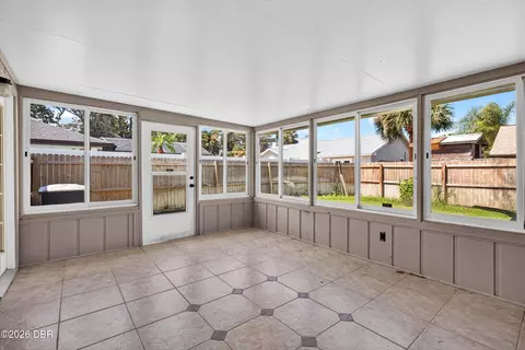 Exterior - 5 Sycamore Cir, Ormond Beach, FL 32174 photo 3 of 15