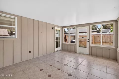 Exterior - 5 Sycamore Cir, Ormond Beach, FL 32174 photo 4 of 15
