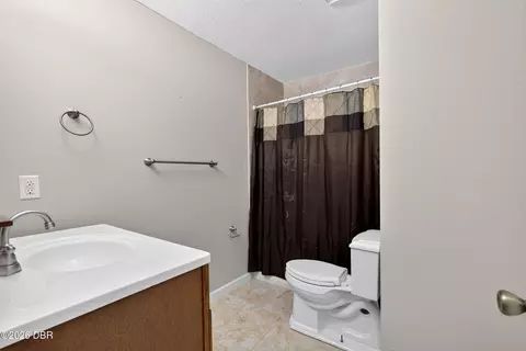 Bath - 5 Sycamore Cir, Ormond Beach, FL 32174 photo 1 of 6