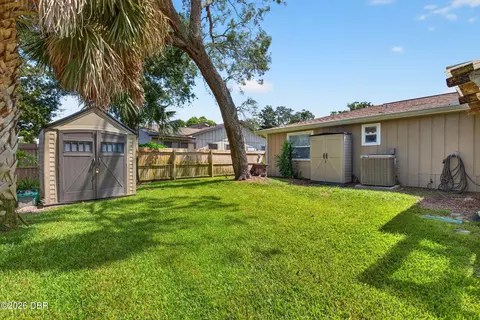 Exterior - 5 Sycamore Cir, Ormond Beach, FL 32174 photo 10 of 15