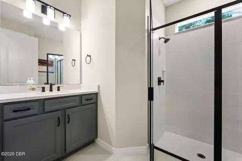 Bath - 2642 Fermoy Dr, Ormond Beach, FL 32174 photo 4 of 5