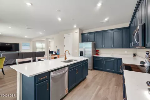 Kitchen - 2642 Fermoy Dr, Ormond Beach, FL 32174 photo 3 of 5
