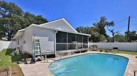 Exterior - 720 S Ridgewood Ave, Ormond Beach, FL 32174 photo 5 of 6