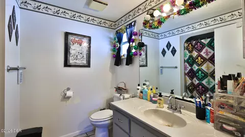 Bath - 720 S Ridgewood Ave, Ormond Beach, FL 32174 photo 1 of 2