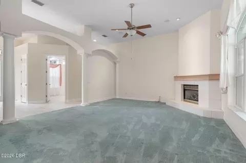Living - 47 Cambridge Trce, Ormond Beach, FL 32174 photo 3 of 9