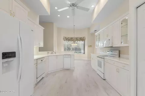 Kitchen - 47 Cambridge Trce, Ormond Beach, FL 32174 photo 1 of 5