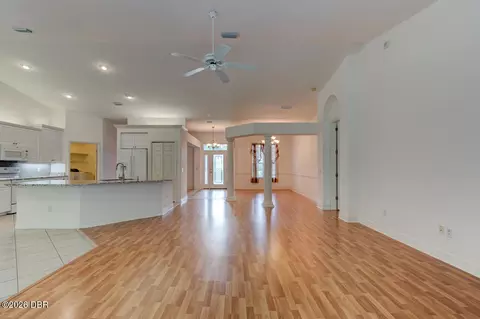 Living - 19 Waterbluff Dr, Ormond Beach, FL 32174 photo 4 of 8