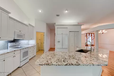 Kitchen - 19 Waterbluff Dr, Ormond Beach, FL 32174 photo 1 of 2