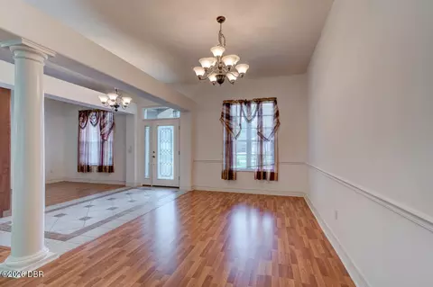 Living - 19 Waterbluff Dr, Ormond Beach, FL 32174 photo 1 of 8