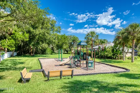 View/Area - 19 Waterbluff Dr, Ormond Beach, FL 32174 photo 10 of 10
