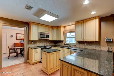 Kitchen - 1525 Harmony Ave, Ormond Beach, FL 32174 photo 1 of 4