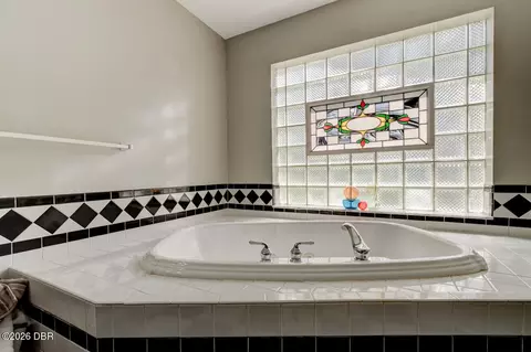 Bath - 1525 Harmony Ave, Ormond Beach, FL 32174 photo 2 of 3