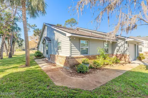 156 Bob White Ct, Daytona Beach, FL 32119
