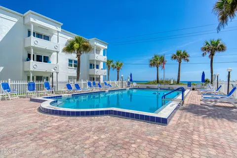 Exterior - 1926 Ocean Shore Blvd, Ormond Beach, FL 32176 photo 7 of 10