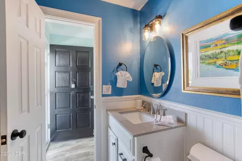 Bath - 1926 Ocean Shore Blvd, Ormond Beach, FL 32176 photo 4 of 5
