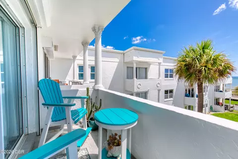 Exterior - 1926 Ocean Shore Blvd, Ormond Beach, FL 32176 photo 9 of 10