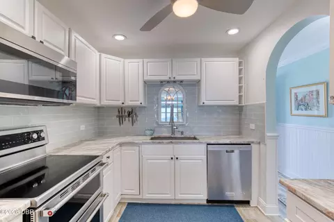Kitchen - 1926 Ocean Shore Blvd, Ormond Beach, FL 32176 photo 2 of 5