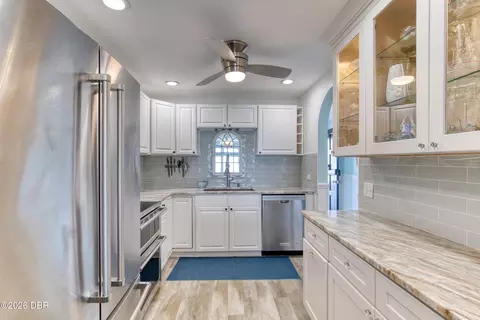 Kitchen - 1926 Ocean Shore Blvd, Ormond Beach, FL 32176 photo 3 of 5