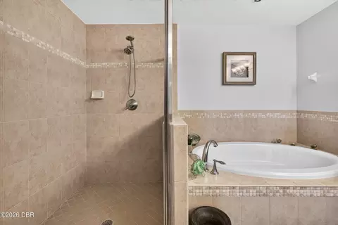 Bath - 1425 Ocean Shore Blvd, Ormond Beach, FL 32176 photo 5 of 8