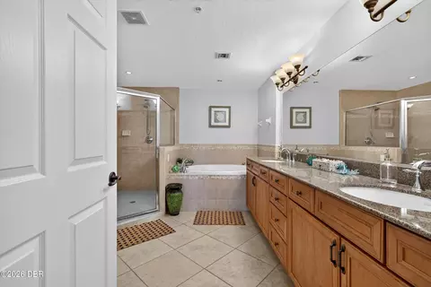 Bath - 1425 Ocean Shore Blvd, Ormond Beach, FL 32176 photo 1 of 8