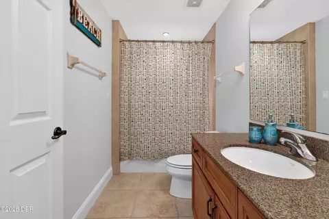 Bath - 1425 Ocean Shore Blvd, Ormond Beach, FL 32176 photo 6 of 8