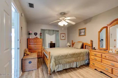 Bedroom - 22 Laurel Oaks Cir, Ormond Beach, FL 32174 photo 1 of 8