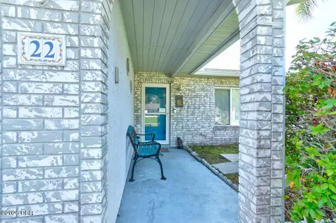 Exterior - 22 Laurel Oaks Cir, Ormond Beach, FL 32174 photo 2 of 6