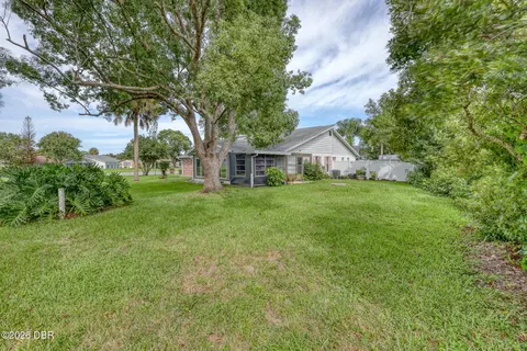 Exterior - 416 Village Ct, Edgewater, FL 32132 photo 8 of 9