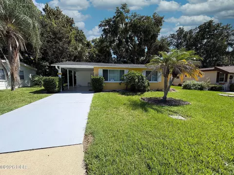 110 Mason Park Dr, Daytona Beach, FL 32117