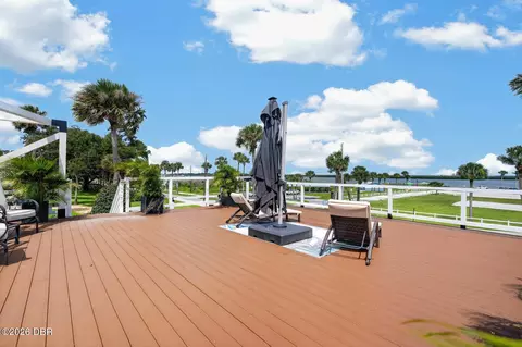 Exterior - 500 S Riverside Dr, Edgewater, FL 32132 photo 10 of 17