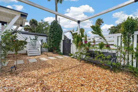 Exterior - 500 S Riverside Dr, Edgewater, FL 32132 photo 16 of 17