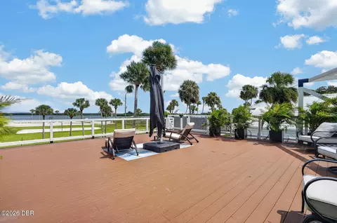 Exterior - 500 S Riverside Dr, Edgewater, FL 32132 photo 7 of 17