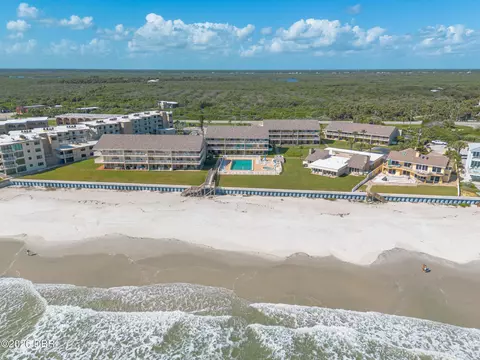 4801 Saxon Dr, New Smyrna Beach, FL 32169