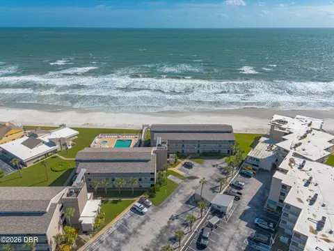 4801 Saxon Dr, New Smyrna Beach, FL 32169