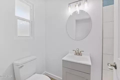 Bath - 61 Division Ave, Ormond Beach, FL 32174 photo 1 of 12