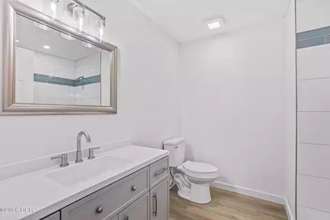 Bath - 61 Division Ave, Ormond Beach, FL 32174 photo 4 of 12